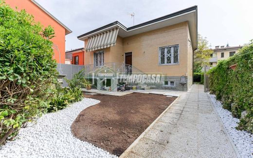 Villa en Vignate, Milán