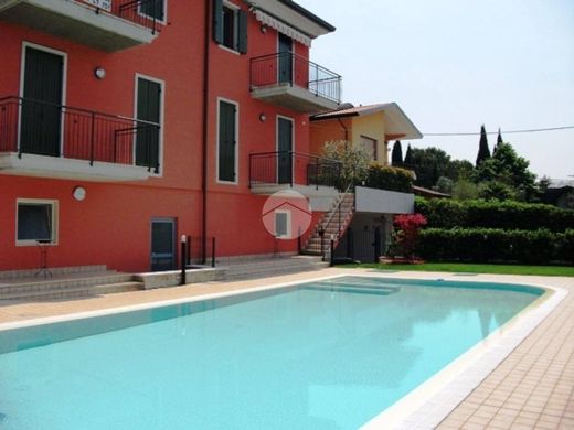 Piso / Apartamento en Lazise, Provincia di Verona