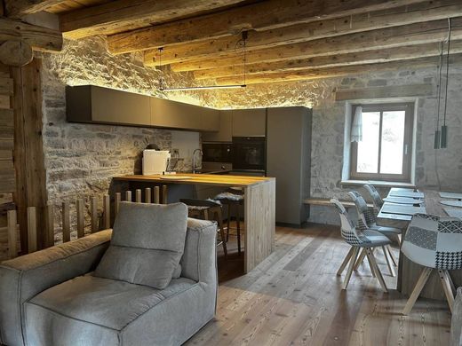 Daire San Giovanni di Fassa-Sèn Jan, Trento ilçesinde