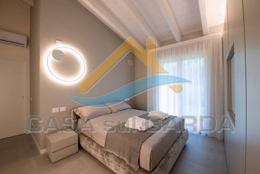 Villa in Ponti sul Mincio, Mantua