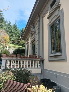 Vaglia, Province of Florenceのヴィラ