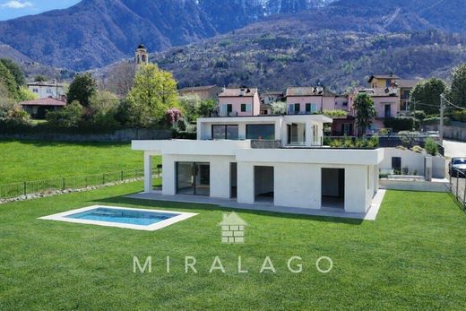 Willa w Colico, Provincia di Lecco