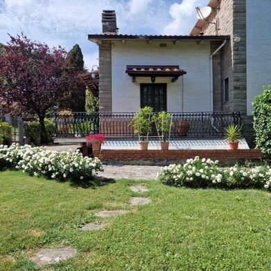 Villa a Vaiano, Prato