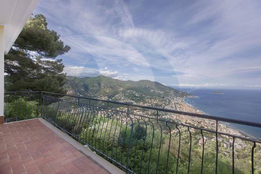 ﻓﻴﻼ ﻓﻲ Alassio, Provincia di Savona