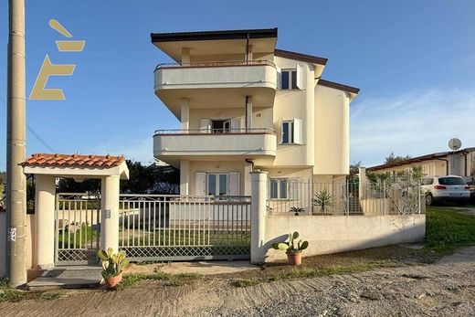 Luxus-Haus in Ricadi, Provincia di Vibo-Valentia