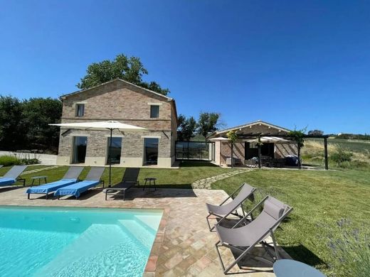 컨트리하우스 / Cingoli, Provincia di Macerata