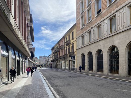 Casa di lusso a Varese, Lombardia