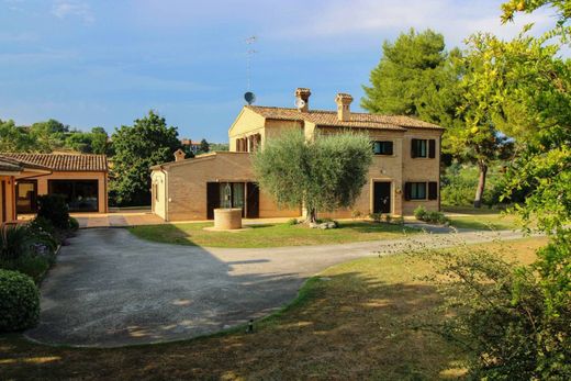 Casa de campo en Civitanova Marche, Provincia di Macerata