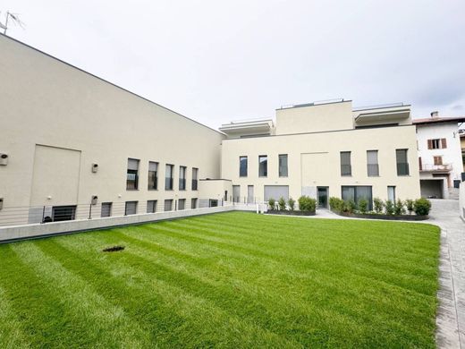 ‏דירת פנטהאוז ב  Trento, Provincia autonoma di Trento