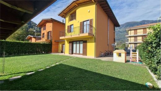 Villa in Gravellona Toce, Verbania