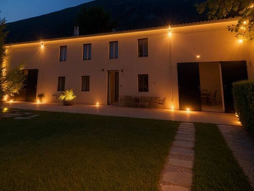 Villa a Parma, Emilia-Romagna