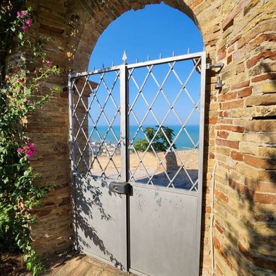 Villa in Cupra Marittima, Provincia di Ascoli Piceno