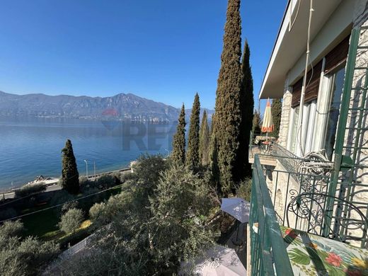 Villa in Torri del Benaco, Provincia di Verona
