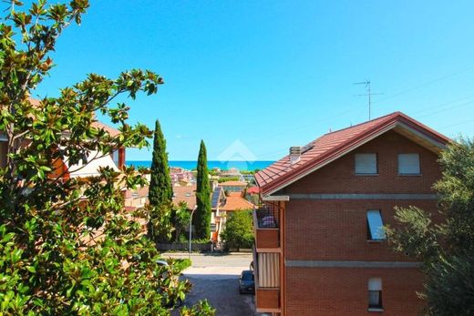 Villa in Porto San Giorgio, Province of Fermo