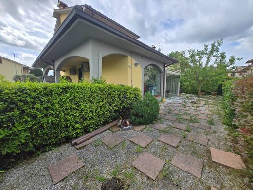 Appartamento a Poggio a Caiano, Prato