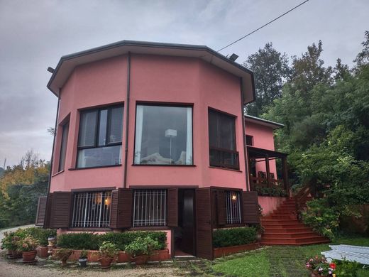Villa in Montescudo, Provincia di Rimini