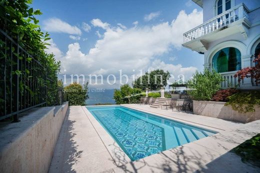 San Zeno di Montagna, Provincia di Veronaのヴィラ