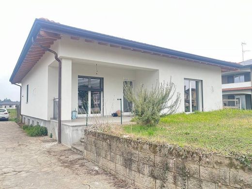 Villa in Limido Comasco, Provincia di Como