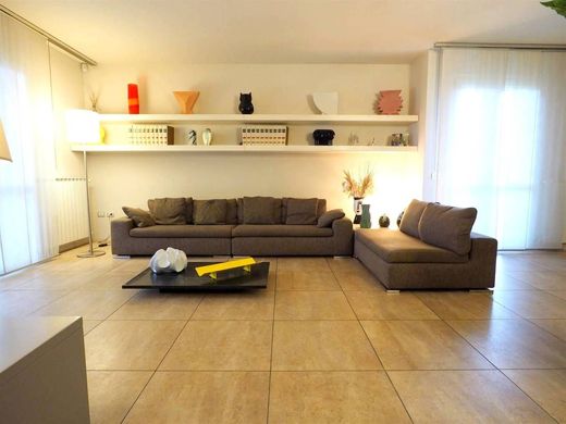 Villa - Agliana, Provincia di Pistoia