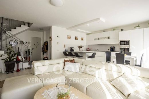 ﻓﻴﻼ ﻓﻲ Marchirolo, Provincia di Varese