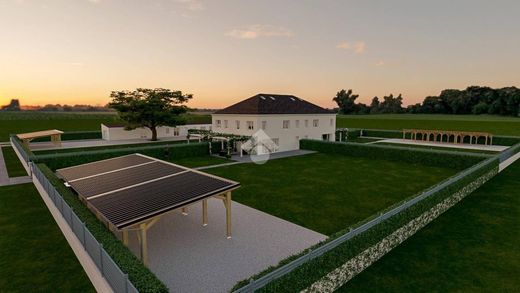 Villa in Castenaso, Bologna