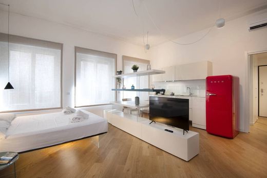 Apartment / Etagenwohnung in Mailand, Lombardei