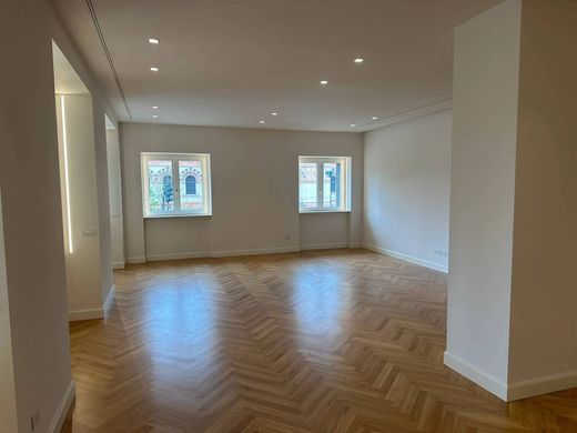 Appartamento a Milano, Lombardia