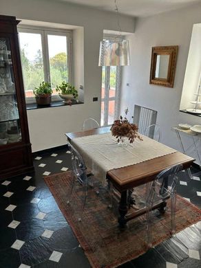 豪宅  Diano Castello, 因佩里亚省