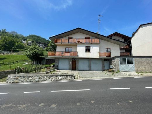 Villa Torgnon, Aosta ilçesinde
