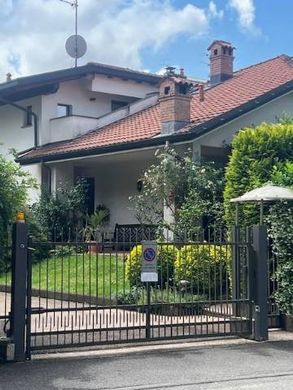 Villa in Arcore, Province of Monza and Brianza