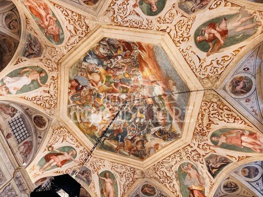 Appartamento a Genova, Liguria