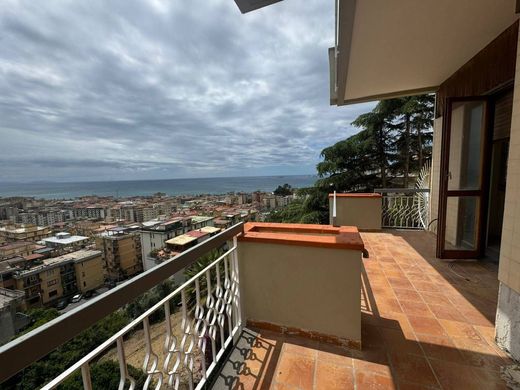 Appartement in Salerno, Provincia di Salerno