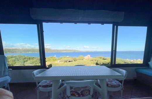 Piso / Apartamento en Golfo Aranci, Provincia di Sassari