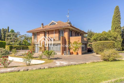Villa in Rome, Latium