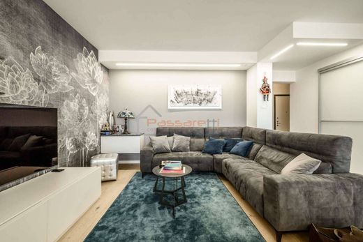 Penthouse in Pero, Città metropolitana di Milano