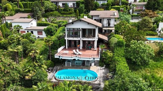 Luxury home in Dumenza, Provincia di Varese