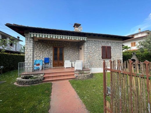 Villa in Forte dei Marmi, Provincia di Lucca