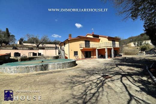 Villa in Lake Bolsena, Provincia di Viterbo