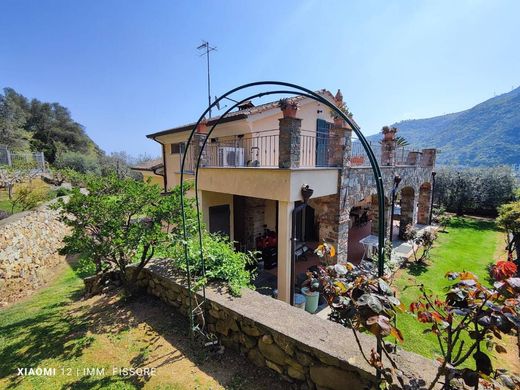 Villa en Villanova d'Albenga, Provincia di Savona