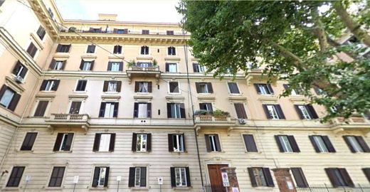 Apartment / Etagenwohnung in Rom, Latium