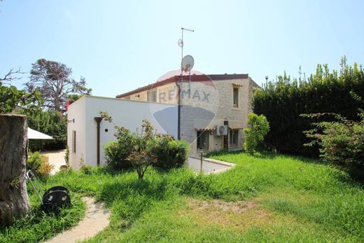 Villa Scicli, Ragusa ilçesinde