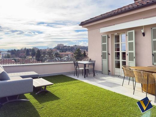 Cobertura - Rivoli, Turim