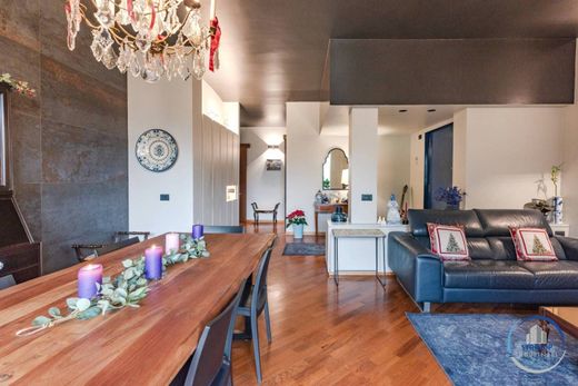 ‏דירה ב  Segrate, Città metropolitana di Milano