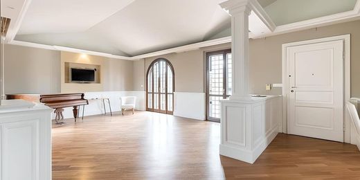 ‏וילה ב  רומא, Lazio