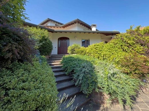 Villa en Oleggio, Provincia di Novara
