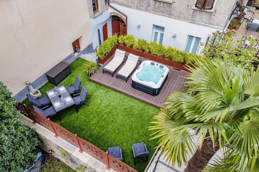 Apartament w Como, Provincia di Como