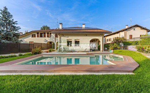 Villa à Vimercate, Provincia di Monza e della Brianza