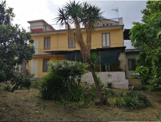 Villa in Nola, Naples