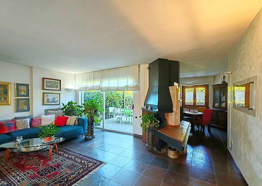 Villa in Rome, Latium