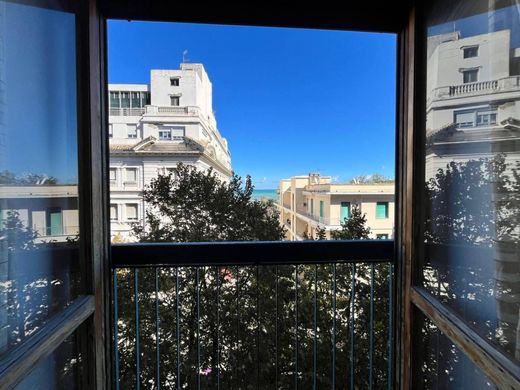 Apartment / Etagenwohnung in Pescara, Provincia di Pescara